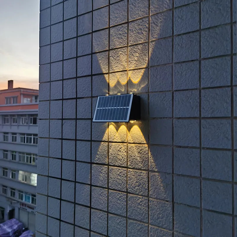 Foco Aplique Bidireccion .led Solar Luz Calida Exterior